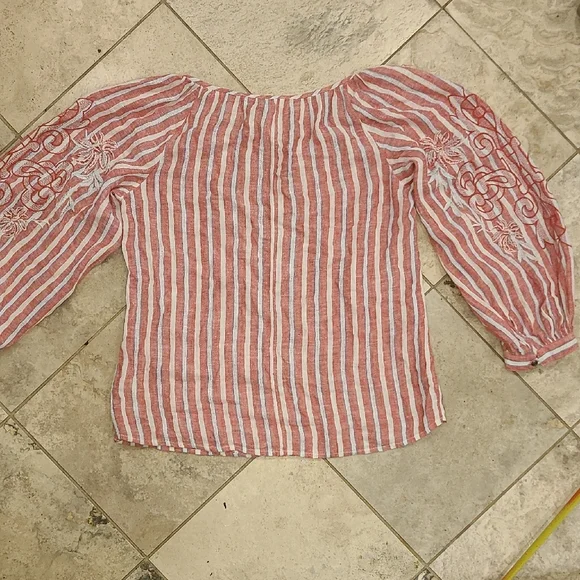 Anthropologie Red and White Embroidered Blouse - Picture 8 of 9